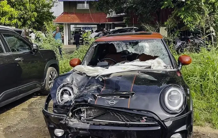 Nedumbassery Crash
